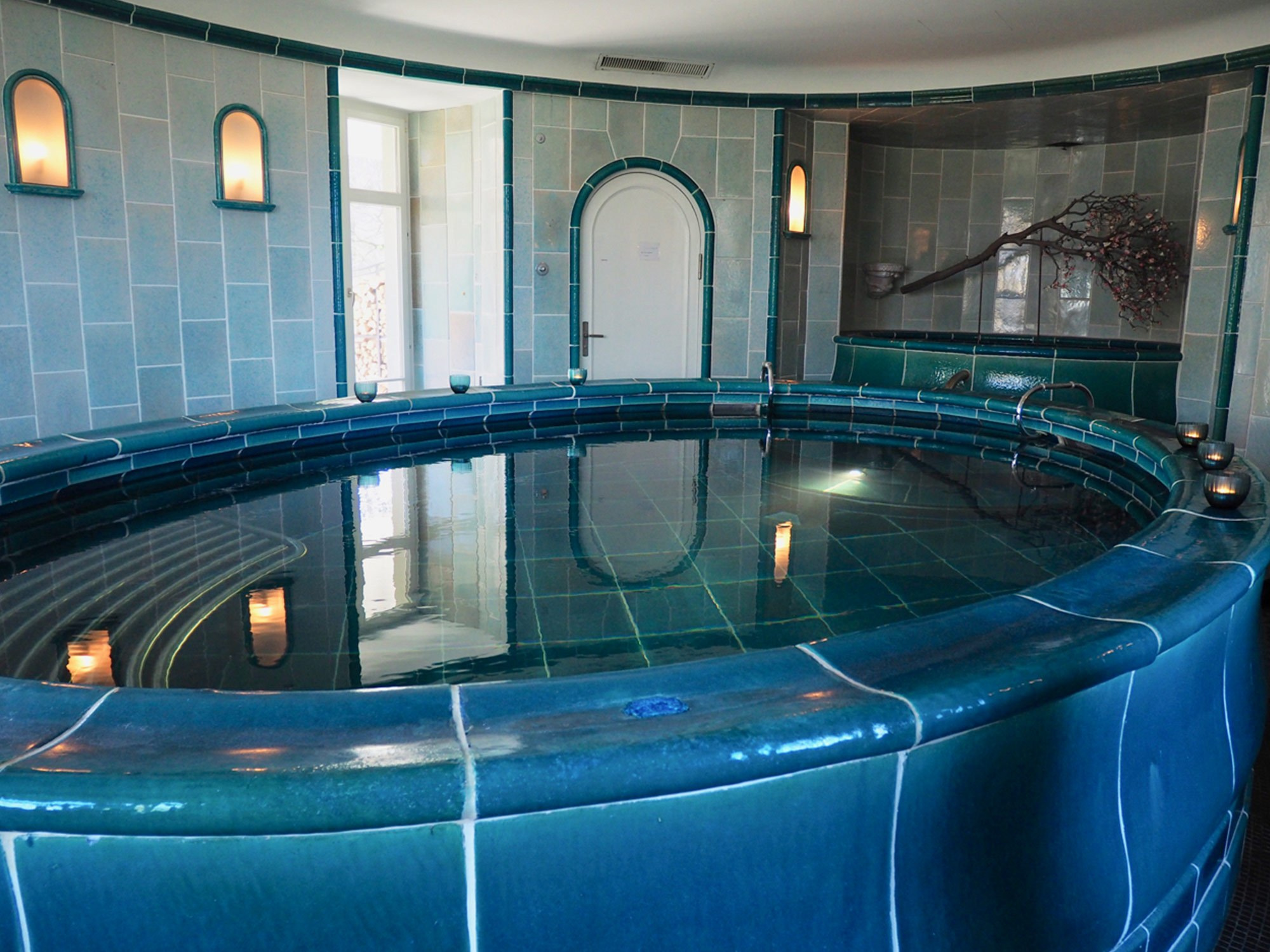 <p>Completed project 2021<br
/>Schloss Wartegg, Rorschacherberg</p>